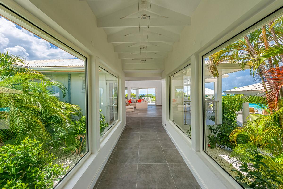 Luxury Villa Rental St Martin - Hallway